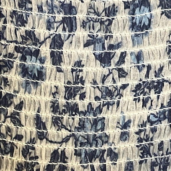 Super Natural/Secret Mission Greenport floral smocked mini dress Women’s size S - Picture 3 of 9